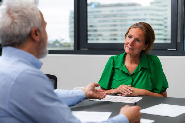 Wat is neurologische expertise van Sazyes?